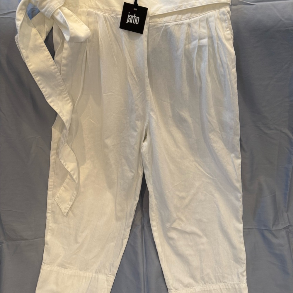 Jarbo White Cropped Pants with Bow